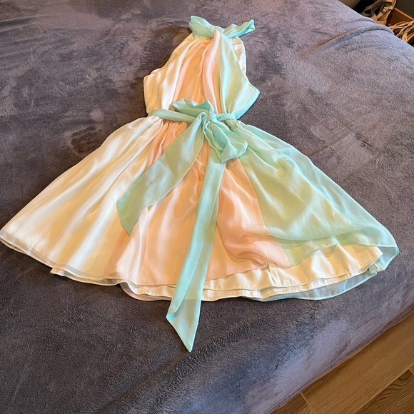 Victoria’s Secret - Seafoam Green/Peach/Cream Halter Dress With Belt, Size Small - Picture 2 of 8
